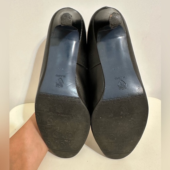 *PRE-LOVED* ELCANTO Black Leather Kitten Heel High Heel Pumps (Korean Brand) - Picture 7 of 7